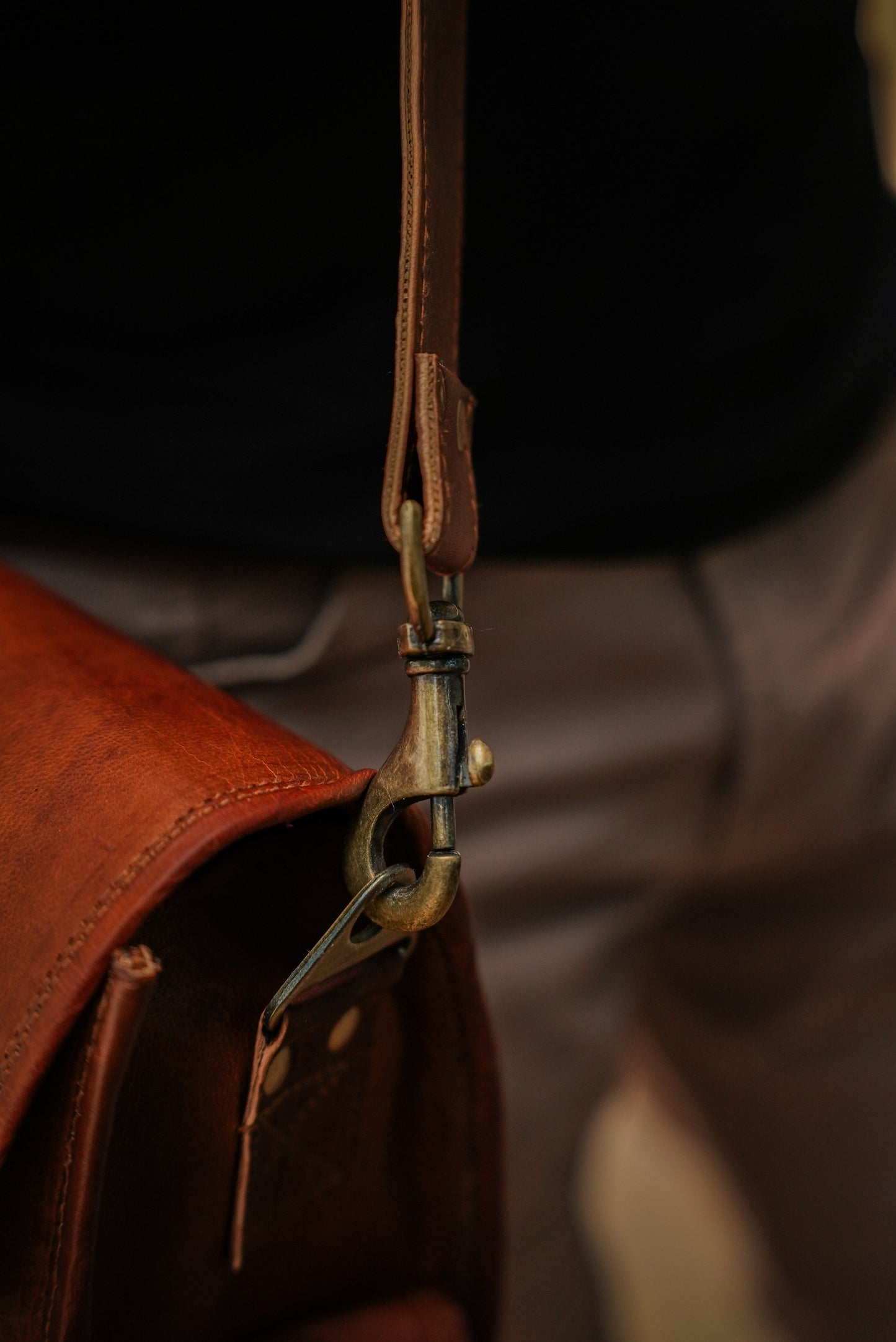 Maletin de cuero DAHEE